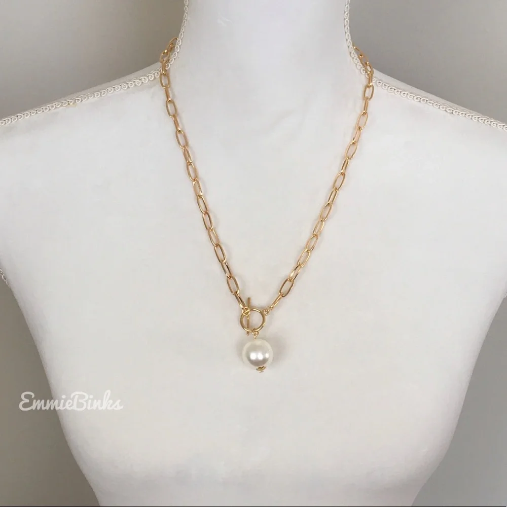 ✨3/$38 New Golden Paperclip Chain Faux Pearl Toggle Clasp Front Closure Necklace - Picture 7 of 16